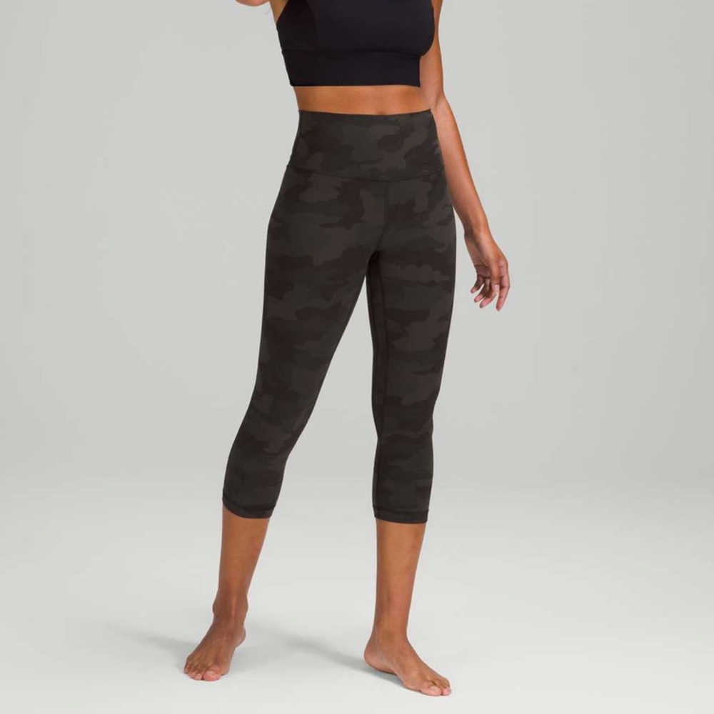 Lululemon Align High-Rise Crop 21"
Heritage 365 Camo Dark Olive Multi